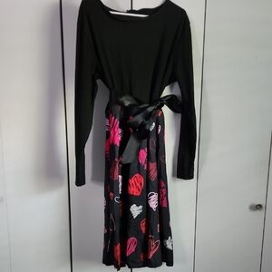 Elegant Black and Pink Heart Dress
